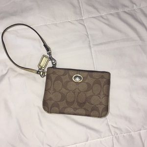 Wrist wallet/bag